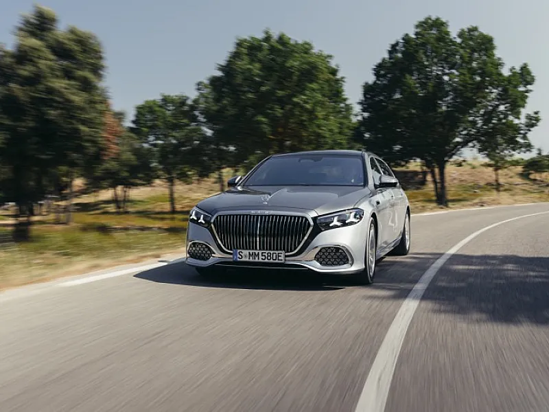 O novo Mercedes-Maybach Classe S: Viajar em serenidade, chegar com estilo - imagem 2