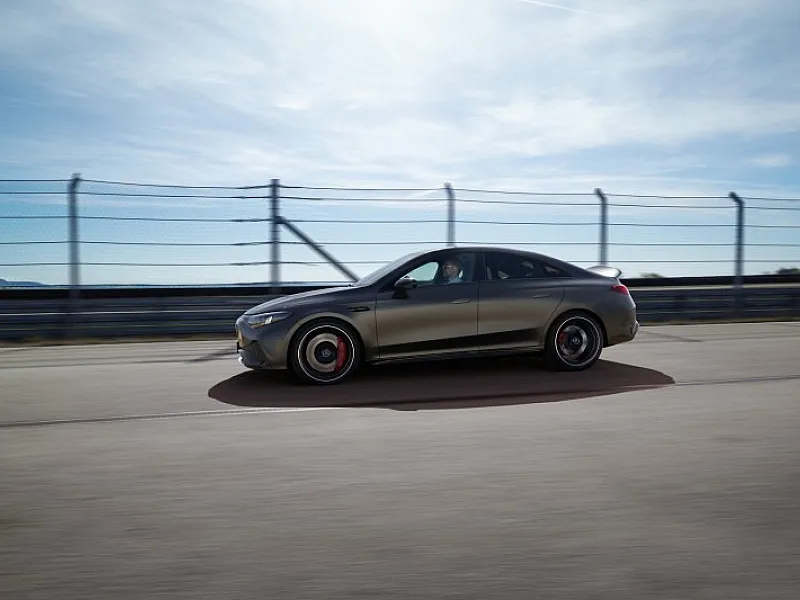 Mais rápido, mais ágil – e ainda mais divertido de conduzir: o novo Mercedes-AMG CLA 45 4MATIC+ - imagem 5