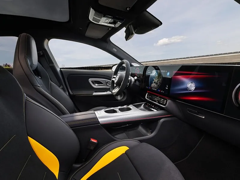 Mais rápido, mais ágil – e ainda mais divertido de conduzir: o novo Mercedes-AMG CLA 45 4MATIC+ - imagem 3