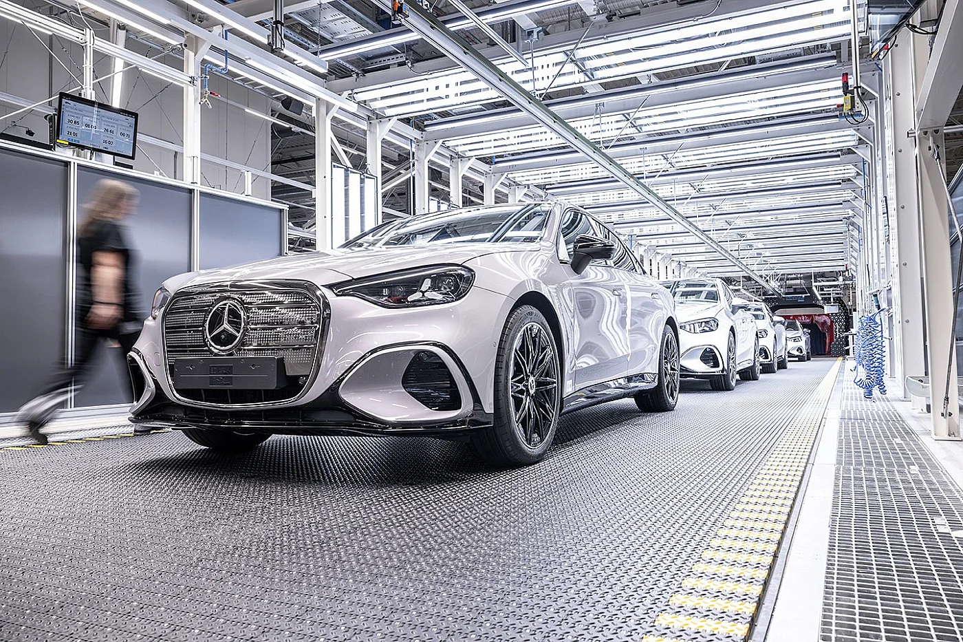 Mercedes-Benz está a expandir a sua fábrica de Kecskemét, na Hungria, e a iniciar a produção do novo Classe C elétrico