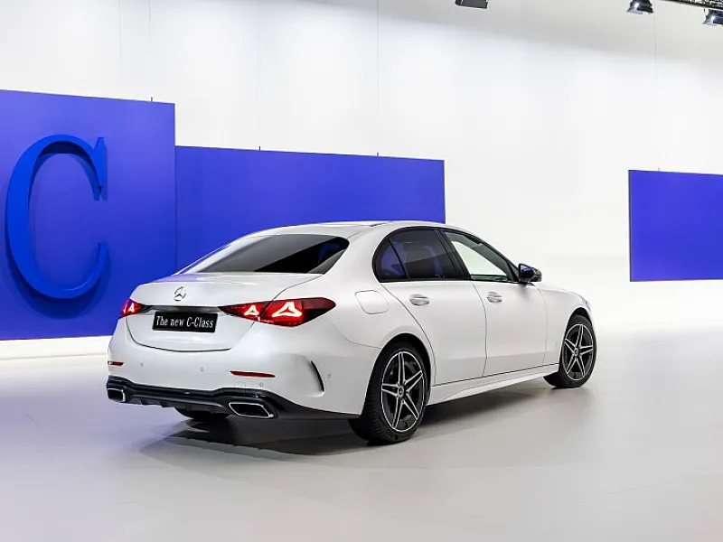 O novo Mercedes-Benz Classe C: Força refinada. Continuidade confiável. - imagem 3