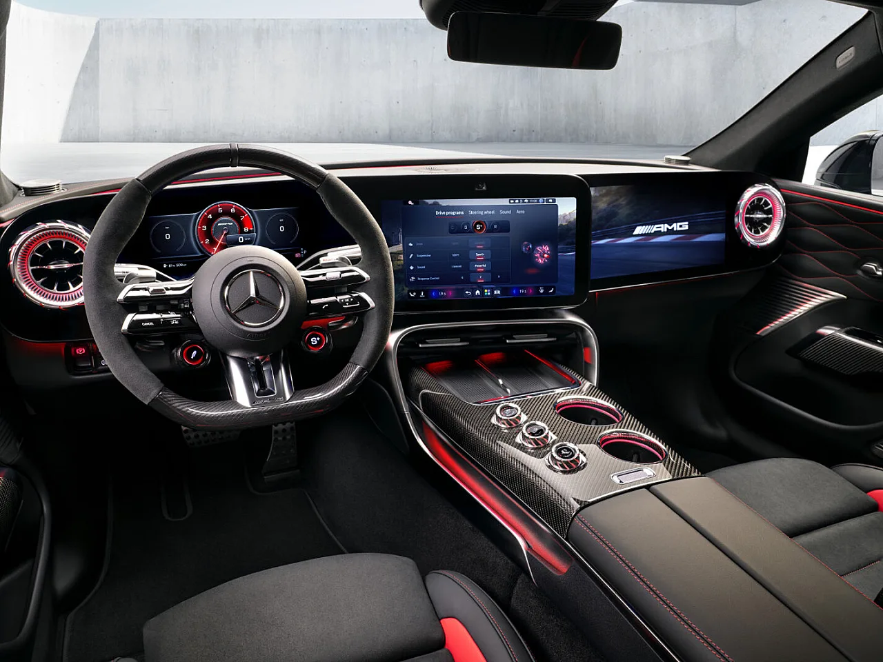 O centro de controlo da performance: O interior do novo Mercedes-AMG GT Coupé de 4 portas
