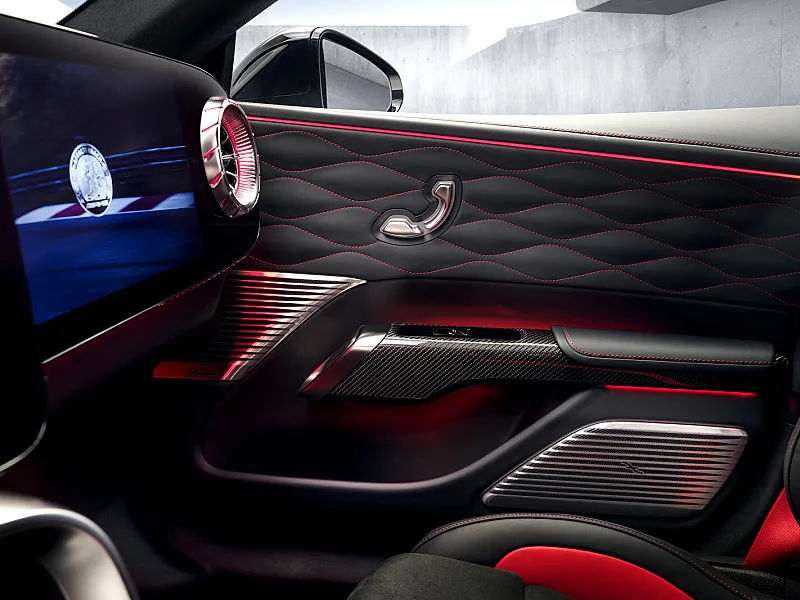 O centro de controlo da performance: O interior do novo Mercedes-AMG GT Coupé de 4 portas - imagem 6