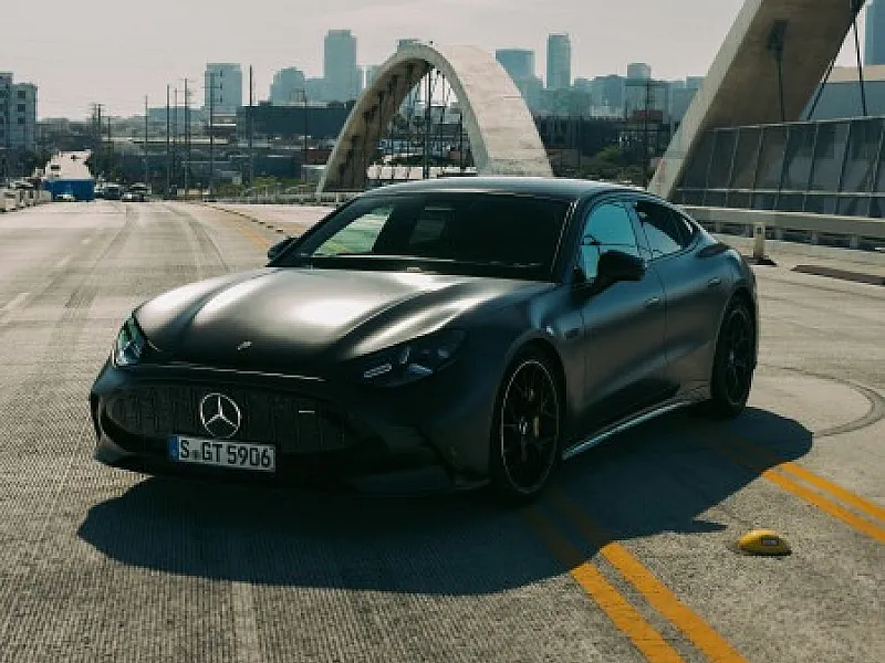 O novo Mercedes‑AMG GT Coupé 4 portas já está disponível para encomenda - imagem 3